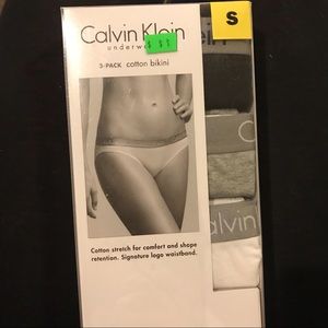 CK 3 pack cotton bikini underwear / small
